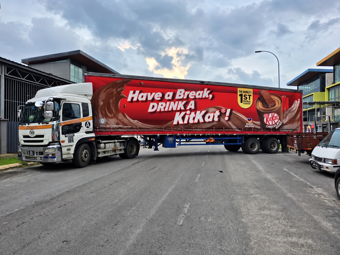 Curtain sider
